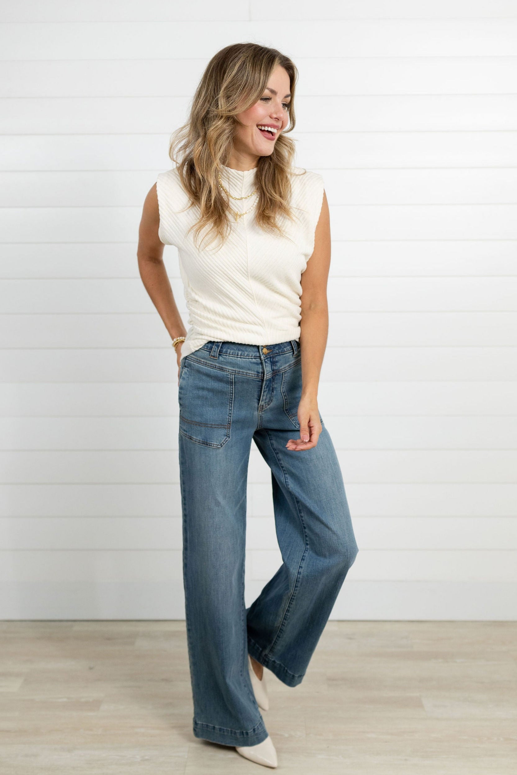 Side view Mac and Me Wide Leg Jeans with vintage-inspired porkchop pockets