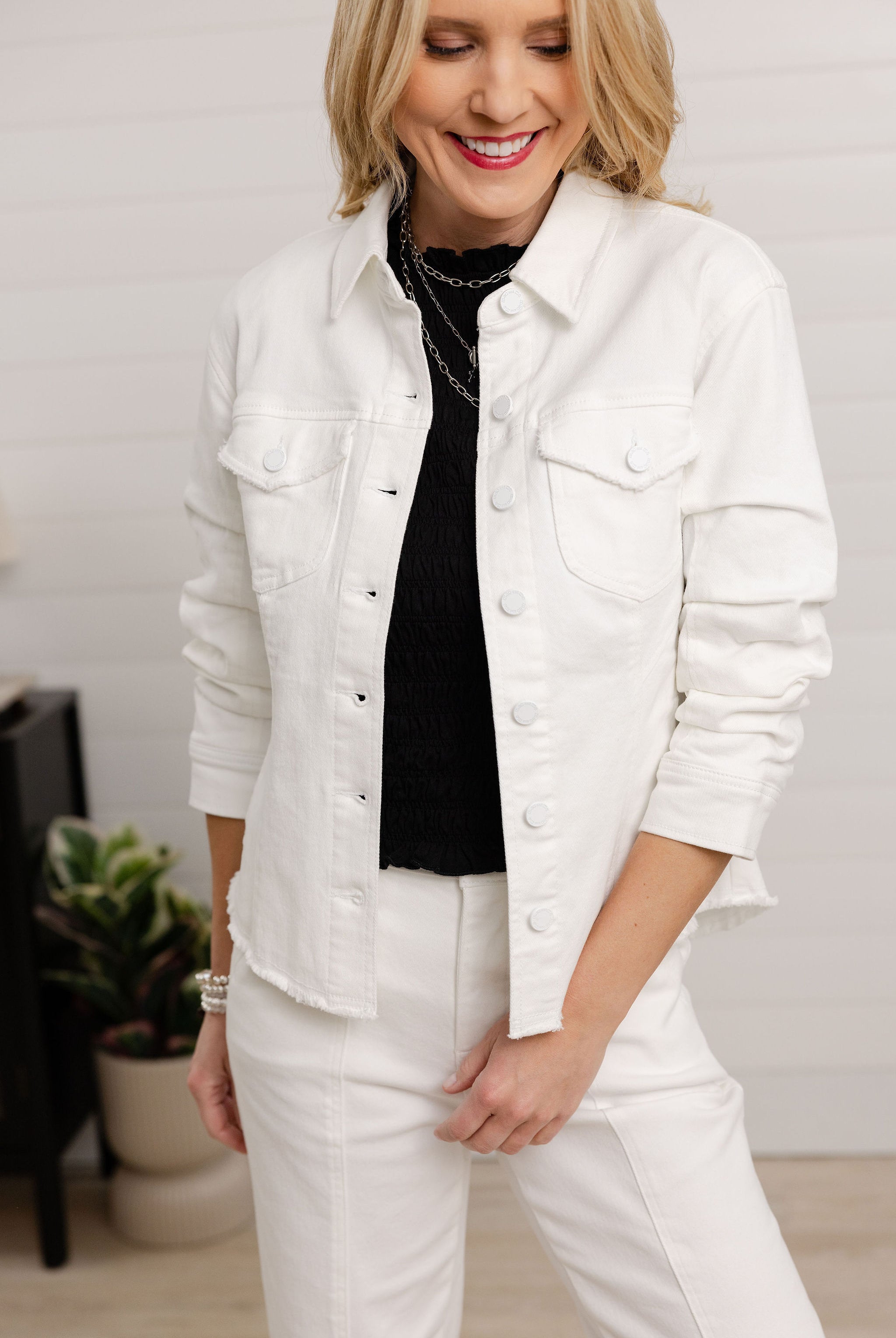 close up front white mac and me ruched sleeve jacket in white