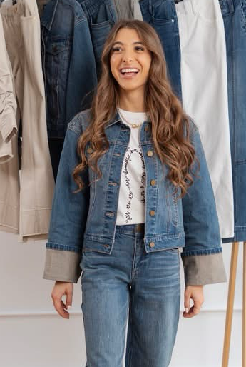 woman weaing Mac and Me Crop Fixed cuff jean jacket