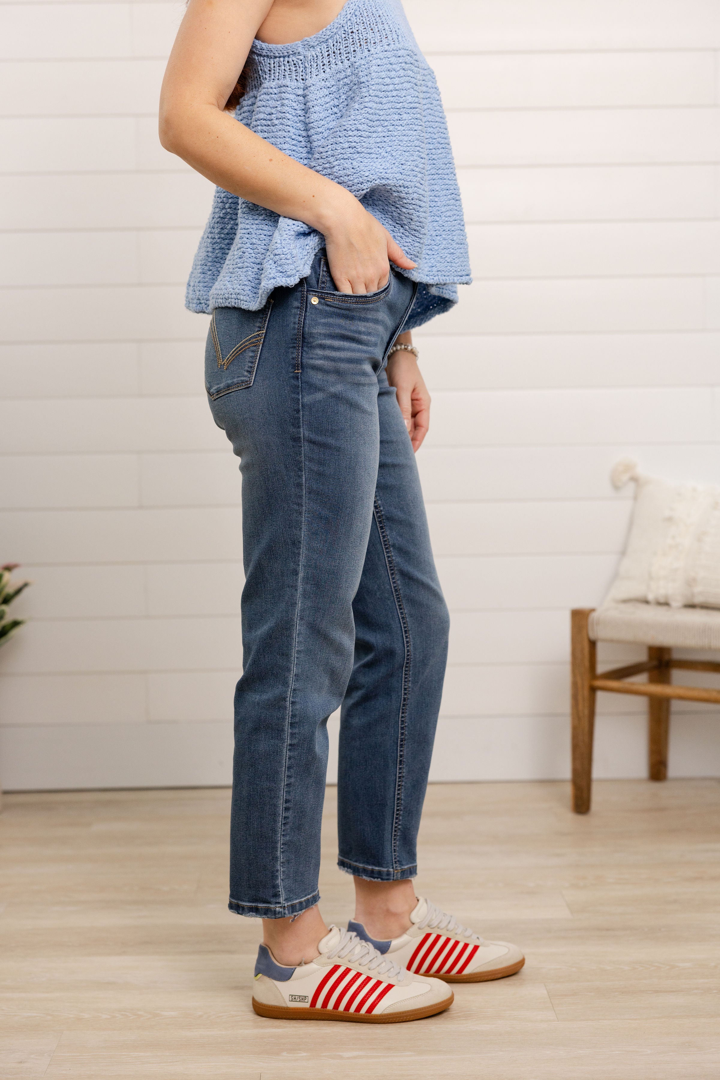 Mac and Me High Rise Slim Straight jeans in Blue Vintage side view