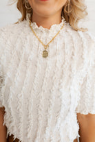 front close up of the lettuce edge detailed top
